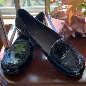 Aerosoles Black Patent Leather Loafers Sz 7.5M Sunrise Model